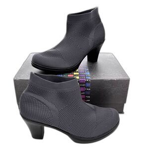 Bernie Mev “Doll” Bootie Women 6.5-7 Grey NEW